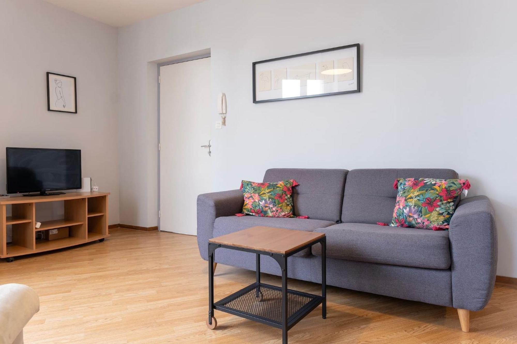 Grand Studio ✰ 35M² ✰ Centre ✰ 4Pers/2Lits ✰ Cuisine ✰ Wifi Candé Εξωτερικό φωτογραφία